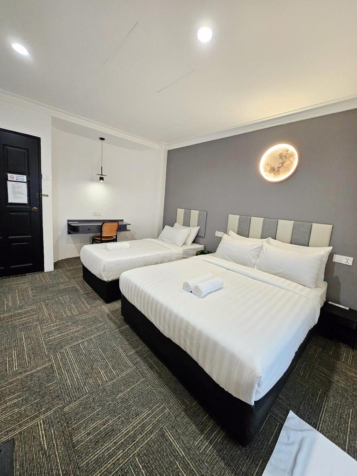 Hotel Luna By Moonknight George Town