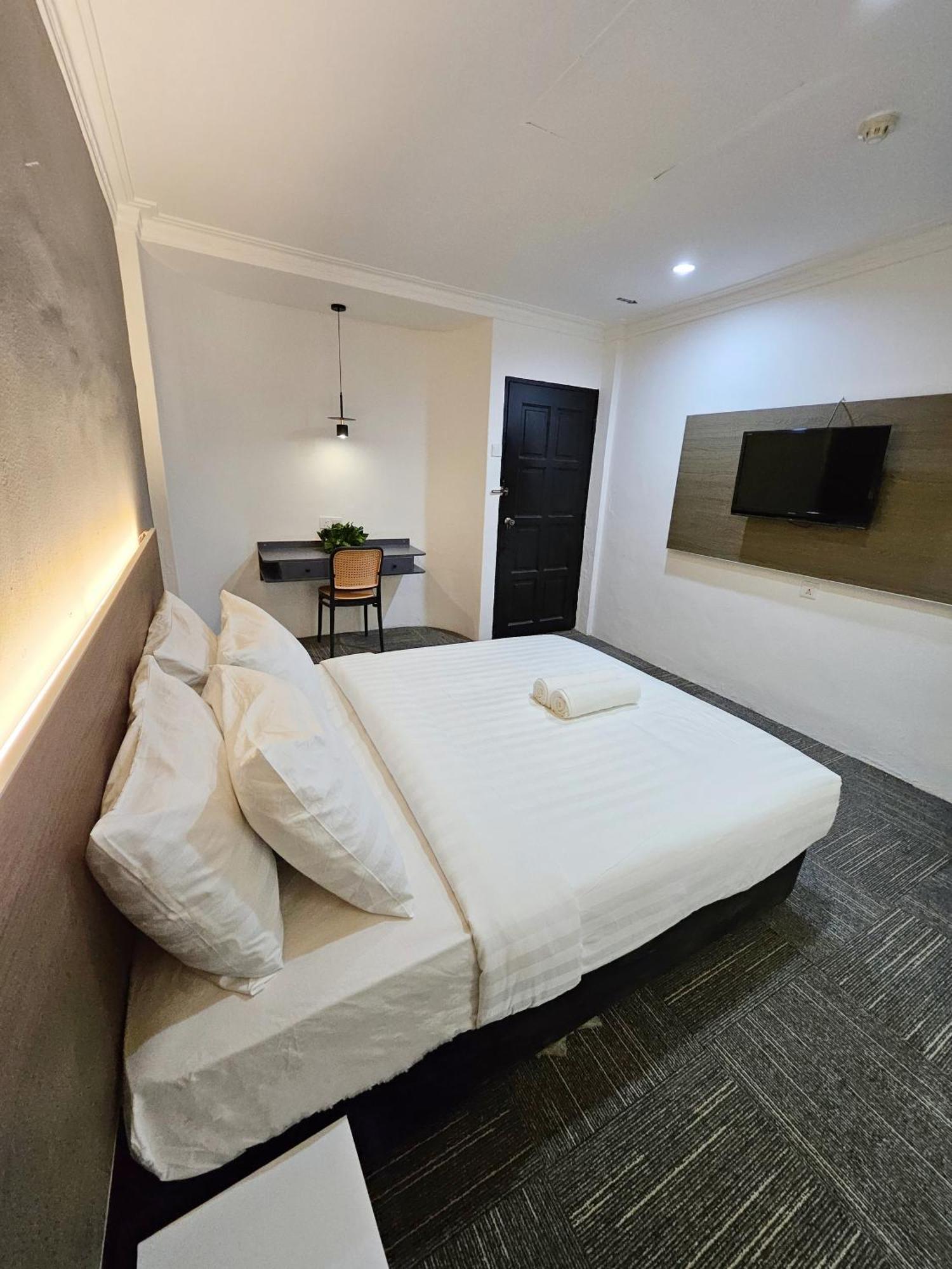 Hotel Luna By Moonknight George Town