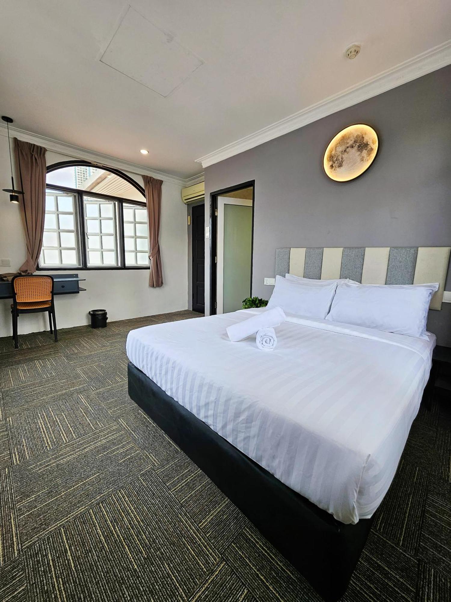 Hotel Luna By Moonknight *